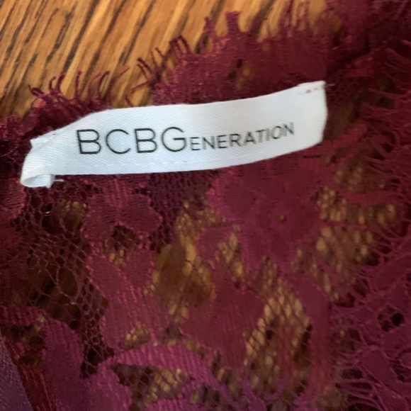 BCBGeneration Lace Back Pleated Dress NWT - Picture 7 of 8